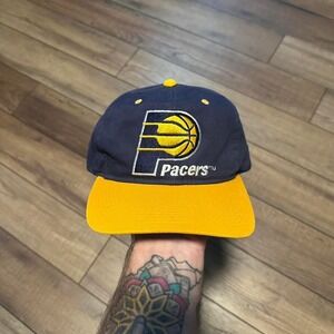 Vintage Indiana Pacers SnapBack Hat Men's OSFM Navy Yellow